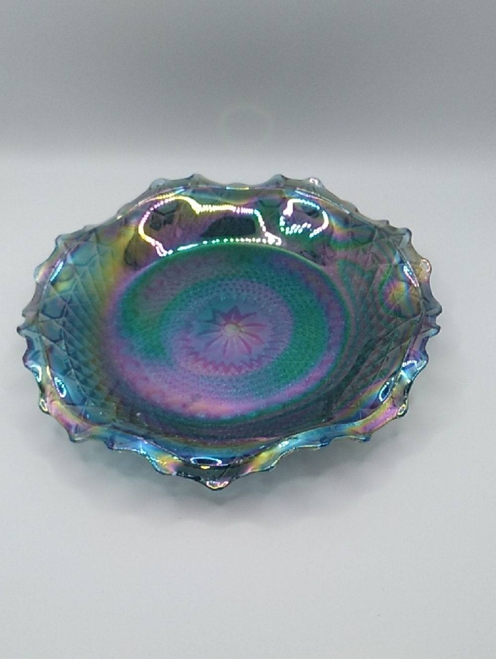 Vintage 6.5" Iridescent Carnival Glass Decorative Bowl/plate (B6)
